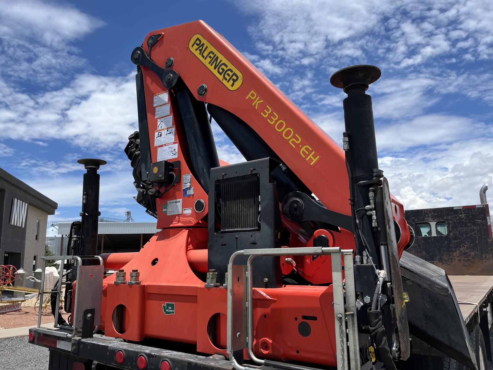 ./imagenes/INVOICE/2019/18183/CAMION STERLING L7500 (21).JPG